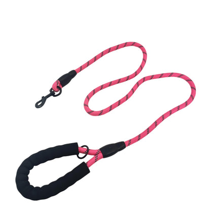 Lovellino Heavy Duty Rope Leash – Built for strength and durability, featuring a reflective design, 360° swiveling clasp, and padded handle for comfortable control on every walk.