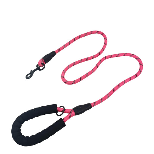 Lovellino Heavy Duty Rope Leash – Built for strength and durability, featuring a reflective design, 360° swiveling clasp, and padded handle for comfortable control on every walk.
