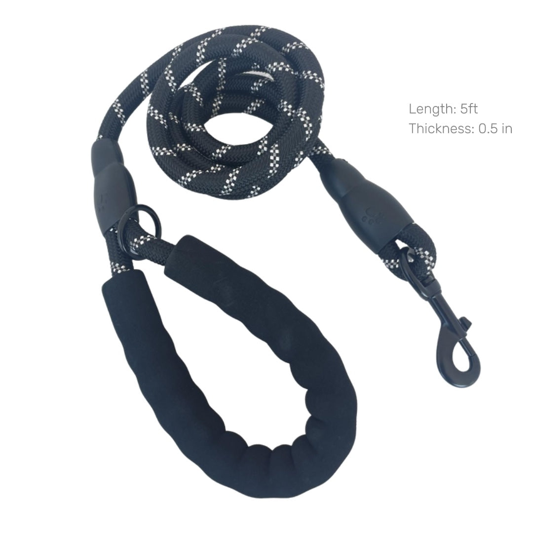 Lovellino Heavy Duty Rope Leash – Built for strength and durability, featuring a reflective design, 360° swiveling clasp, and padded handle for comfortable control on every walk.